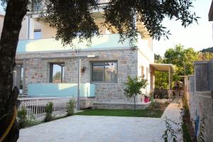 Sanro Apartments