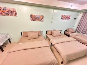 Shell Residence Moa Family room by Gie
