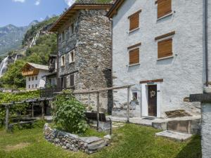 Holiday Home Borgonuovo Waterfalls House by Interhome