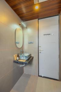 ELIVAAS Signature RK Villa 4-BHK Hideaway with Private Pool, Close to Korigad Fort