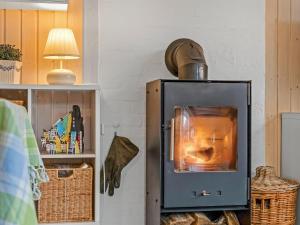 Holiday Home Annemone - 900m from the sea by Interhome