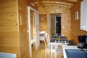 Campings Camping Smile & Braudieres : photos des chambres