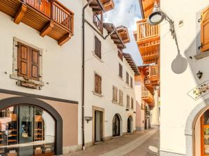Apartment Mansarda San Lorenzo by Interhome