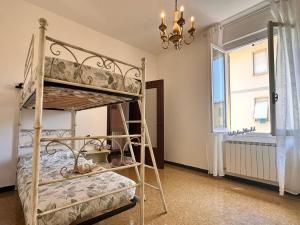 La Casa gialla di Paola by Holiday World