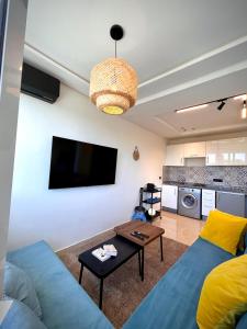 Elegant Studio with Panoramic Views