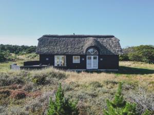Holiday Home Yanne - 550m from the sea by Interhome