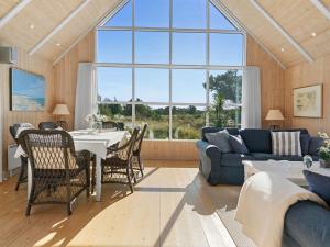 Holiday Home Yanne - 550m from the sea by Interhome