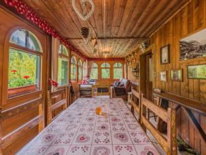 Chalet Villa Ragada by Interhome