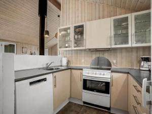 Holiday Home Eikka - from the sea by Interhome