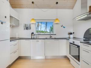 Holiday Home Eve - 700m from the sea by Interhome