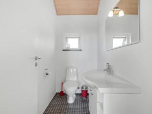 Holiday Home Eve - 700m from the sea by Interhome