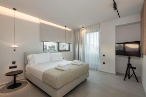 Naeva Luxury Apartments - Sky