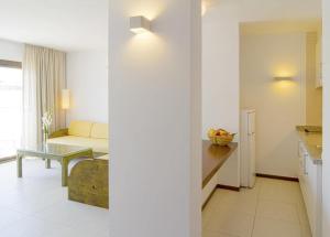 BONLLOC 4 PAX Apt, Nice view Terrace, of Downtown, Beach 50 m