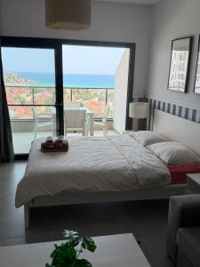 Caesar Blue Studio Sea View Apartment