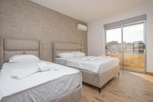 Amber Lux Apartments