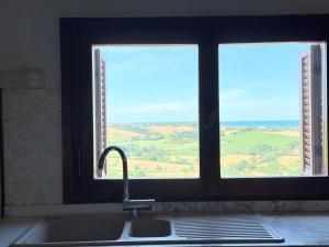 SE289 - Montemarciano, trilocale con ampia terrazza con vista