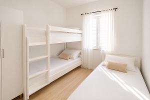 Apartments Ineta