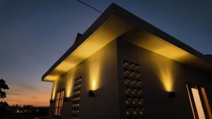 Nau Corner House