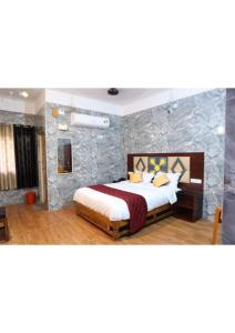 Anbu Grand Inn