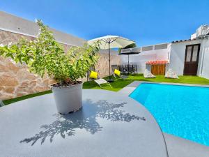 IN-Cascais - Suite Deluxe with Terrace & Villa with Pool