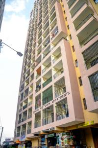 Grand MidTown Furnished Studio 75