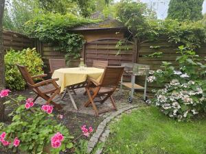 Goldenberg House -