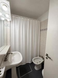 Amplio apartamento en torre de Recoleta