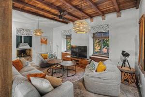 Nothing Else Like This in Chamarel - 6BR Estate