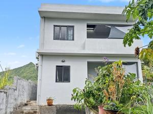 2BR Ground-Floor Flat - AC - La Gaulette
