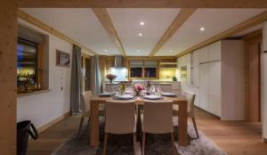 Quiet property in Morzine with panoramic views
