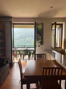 Elisa s Lake View