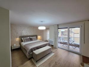 Luxury Seaside Escape 1 - Free Private Parking