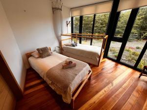 Magnificent house in a condominium with access to the lake!
