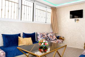 Charming Moroccan Apt Near Beach & Souk