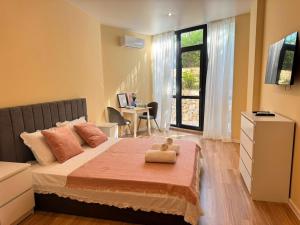AquaView Lux Apartment Beach & Pool