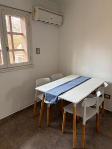 Apartamento con cochera en plena 5ta sección