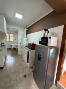 Apartamento con cochera en plena 5ta sección