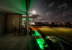 Terrace and Pool View Apartment - Residence Evasion, Bouznika