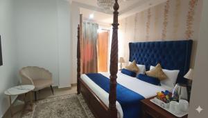 Hotel The Caves Near IGI Airport Delhi