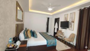 Hotel The Caves Near IGI Airport Delhi