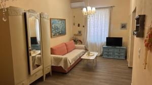 Gorgona House