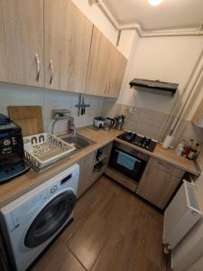 Cosy Parkside Close To The Metro Station