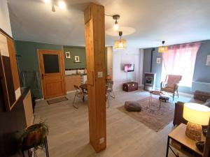 Appartement cosy tout équipé centre dOlliergues