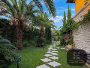 Villa Travertino Al Mare