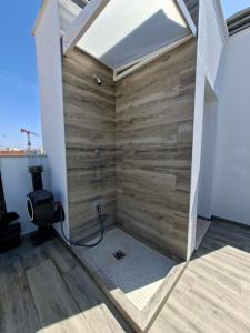 Penthouse-Pool-Jacuzzi-Gym-Sauna- Beach PMT41