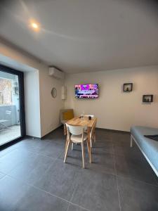 Studio N7 Tout Confort avec Balcon