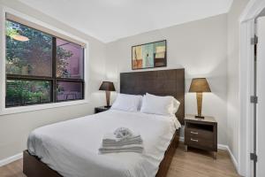Bright 3 Bd at Playa 114 w Patio and Pool and Near Beach