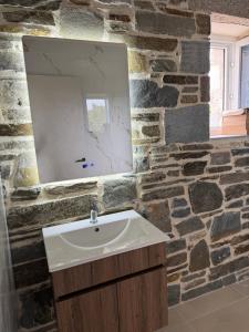 ANEMÉLIA stone suites - Sea & Mountain View