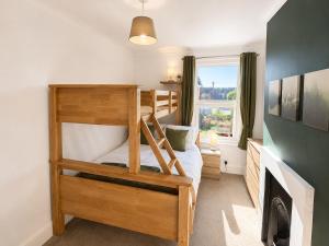 Contractor & Family House Sleeps 8 Free Parking