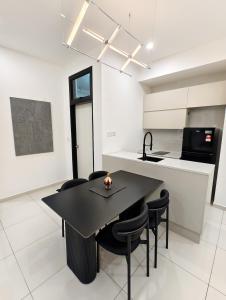 Ksl Space Residence-Light Maison Luxury 2Br-5pax